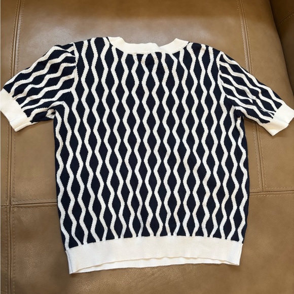 LOFT Navy white blouse - Picture 3 of 6